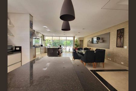 Casa à venda com 500m², 3 quartos e 6 vagas