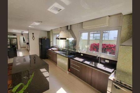 Casa à venda com 500m², 3 quartos e 6 vagas