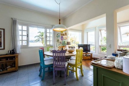 Casa à venda com 4 quartos, 320m² em Residencial Onze (Alphaville), Santana de Parnaíba