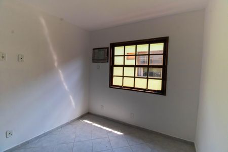 Quarto 1 de casa de condomínio à venda com 2 quartos, 100m² em Atalaia, Niterói