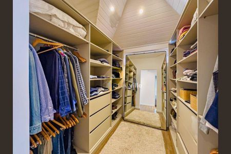 Casa à venda com 4 quartos, 360m² em Alphaville, Santana de Parnaíba