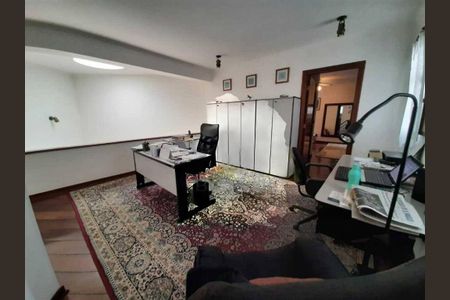 Casa à venda com 4 quartos, 378m² em Alphaville, Santana de Parnaíba