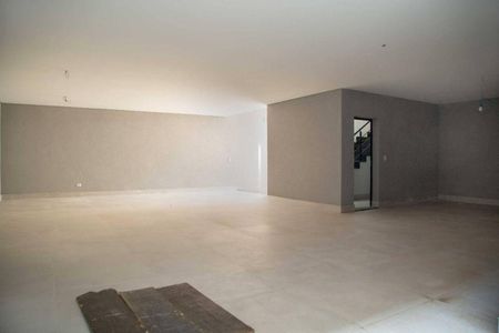 Casa à venda com 525m², 4 quartos e 6 vagas