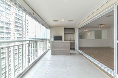 Apartamento à venda com 123m², 4 quartos e 2 vagasVaranda