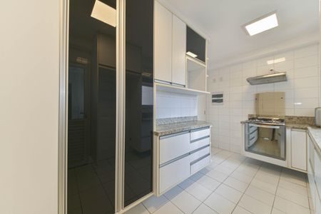Apartamento à venda com 123m², 4 quartos e 2 vagasCozinha