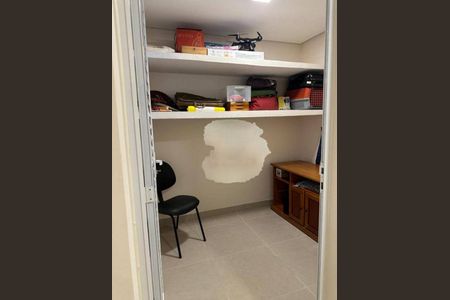 Casa à venda com 271m², 3 quartos e 4 vagas