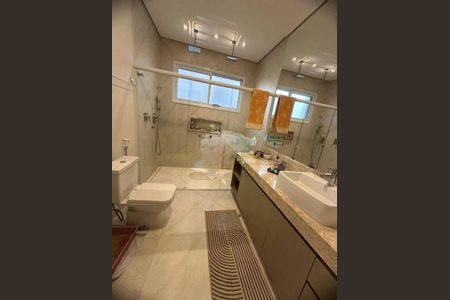 Casa à venda com 271m², 3 quartos e 4 vagas