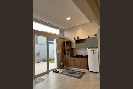 Casa à venda com 271m², 3 quartos e 4 vagas