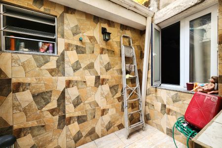 Casa de condomínio à venda com 42m², 2 quartos e sem vagaÁrea de Serviço 