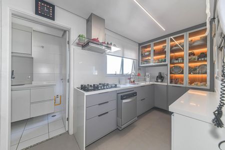 Apartamento à venda com 105m², 2 quartos e 2 vagasCozinha