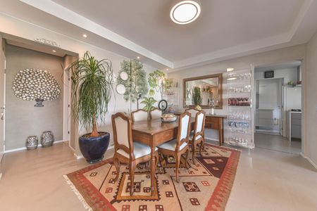 Apartamento à venda com 105m², 2 quartos e 2 vagasSala