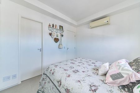 Apartamento à venda com 105m², 2 quartos e 2 vagasSuite