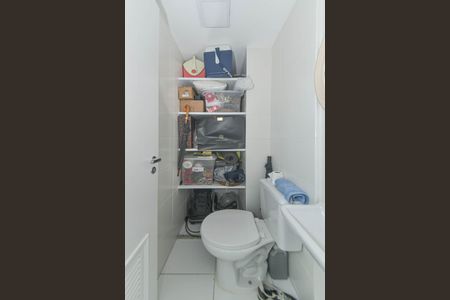 Apartamento à venda com 105m², 2 quartos e 2 vagasÁrea de Serviço - Banheiro