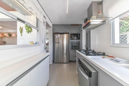 Apartamento à venda com 105m², 2 quartos e 2 vagasCozinha