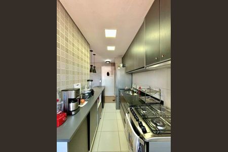 Apartamento à venda com 2 quartos, 53m² em Bussocaba, Osasco