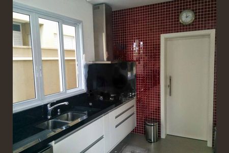 Casa à venda com 345m², 3 quartos e 4 vagas