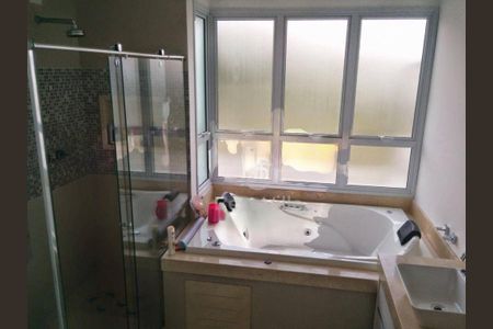 Casa à venda com 345m², 3 quartos e 4 vagas