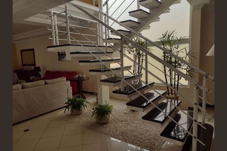 Casa de condomínio à venda com 460m², 4 quartos e 3 vagas