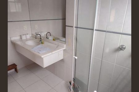 Casa de condomínio à venda com 460m², 4 quartos e 3 vagas