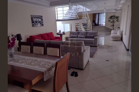 Casa de condomínio à venda com 460m², 4 quartos e 3 vagas