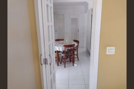 Casa de condomínio à venda com 460m², 4 quartos e 3 vagas