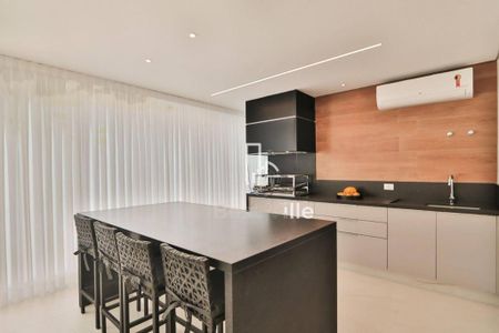 Casa à venda com 549m², 5 quartos e 9 vagas