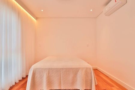 Casa à venda com 549m², 5 quartos e 9 vagas