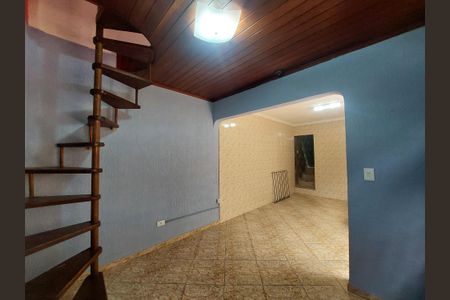 Casa para alugar com 100m², 2 quartos e 1 vaga Casa para alugar com 100m², 2 quartos e 1 vagaSala
