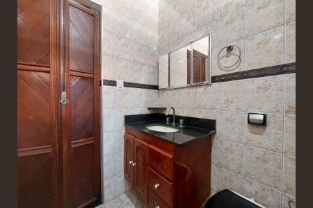 Casa para alugar com 100m², 2 quartos e 1 vaga Casa para alugar com 100m², 2 quartos e 1 vagaBanheiro 1