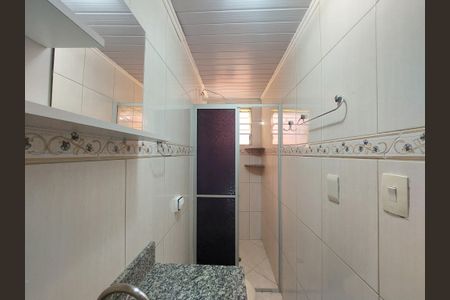Casa para alugar com 100m², 2 quartos e 1 vaga Casa para alugar com 100m², 2 quartos e 1 vagaBanheiro 2