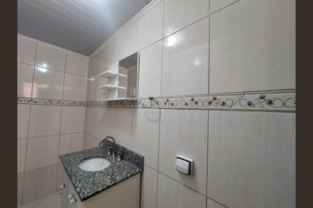 Casa para alugar com 100m², 2 quartos e 1 vaga Casa para alugar com 100m², 2 quartos e 1 vagaBanheiro 2