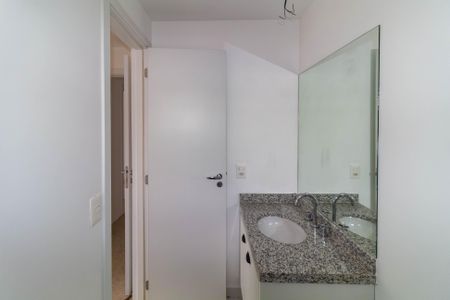 Apartamento para alugar com 58m², 2 quartos e 1 vaga Apartamento para alugar com 58m², 2 quartos e 1 vagaBanheiro da Suíte