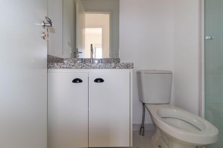 Apartamento para alugar com 58m², 2 quartos e 1 vaga Apartamento para alugar com 58m², 2 quartos e 1 vagaBanheiro 2