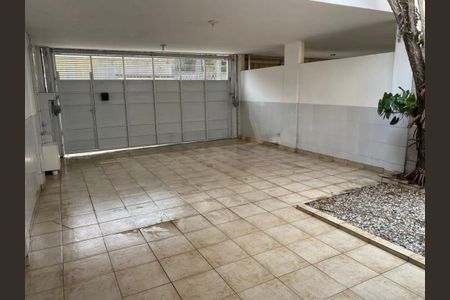 Casa à venda com 3 quartos, 200m² em Vila Congonhas, São Paulo