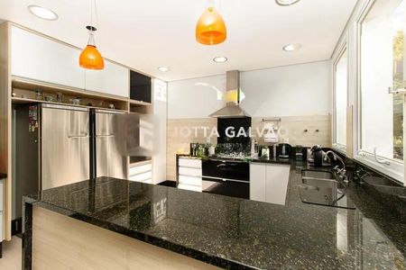 Casa de condomínio à venda com 435m², 4 quartos e 4 vagas