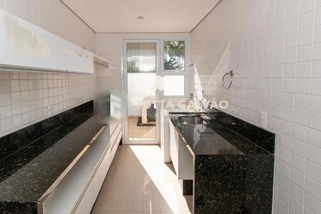Casa de condomínio à venda com 435m², 4 quartos e 4 vagas