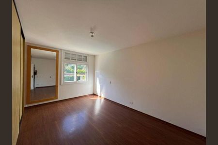 Casa à venda com 620m², 4 quartos e 6 vagas