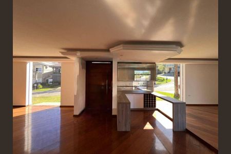 Casa à venda com 620m², 4 quartos e 6 vagas