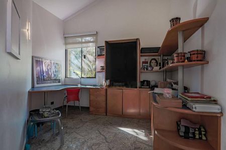 Casa à venda com 4 quartos, 452m² em Alphaville, Santana de Parnaíba