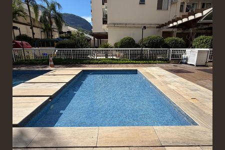 Casa para alugar com 92m², 3 quartos e 1 vagaÁrea comum - Piscina