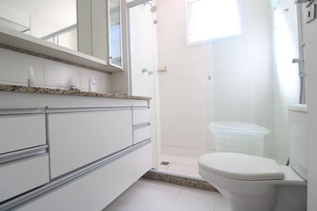 Casa para alugar com 92m², 3 quartos e 1 vagaBanheiro da suíte