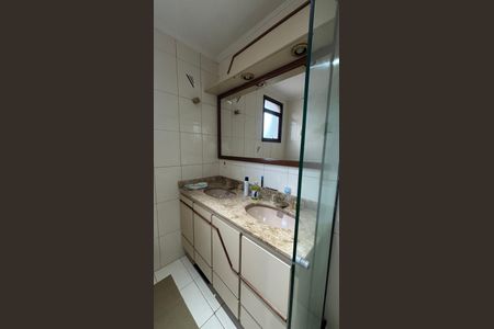 Apartamento à venda com 310m², 3 quartos e 3 vagasBanheiro