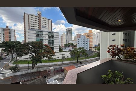 Apartamento à venda com 310m², 3 quartos e 3 vagasSala - Sala de Estar Varanda