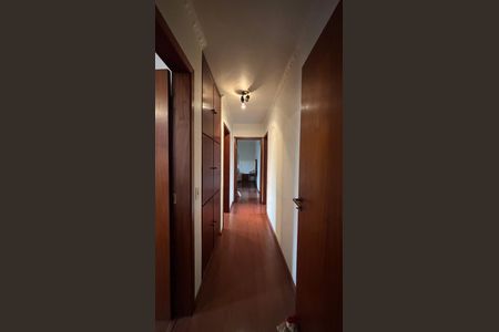 Apartamento à venda com 310m², 3 quartos e 3 vagasCorredor