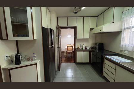 Apartamento à venda com 310m², 3 quartos e 3 vagasCozinha
