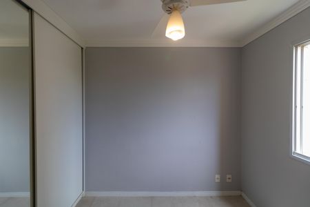 Apartamento à venda com 55m², 2 quartos e 1 vagaQuarto 02