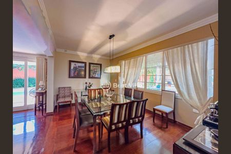 Casa à venda com 450m², 4 quartos e 4 vagas