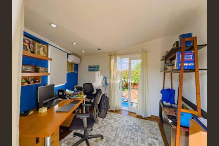 Casa à venda com 4 quartos, 450m² em Residencial Cinco (Alphaville), Santana de Parnaíba