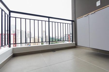 Studio para alugar com 28m², 1 quarto e sem vaga Studio para alugar com 28m², 1 quarto e sem vagaVaranda
