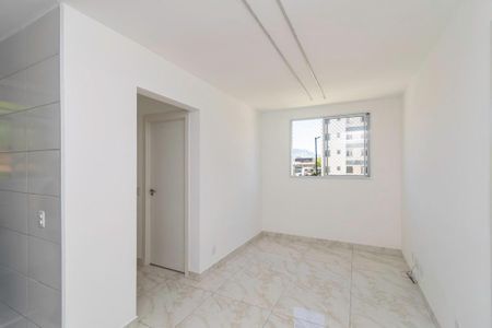 Sala de apartamento para alugar com 2 quartos, 45m² em Bonsucesso, Rio de Janeiro